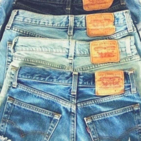 Vintage Levi's cut off shorts - Picture 1 of 3